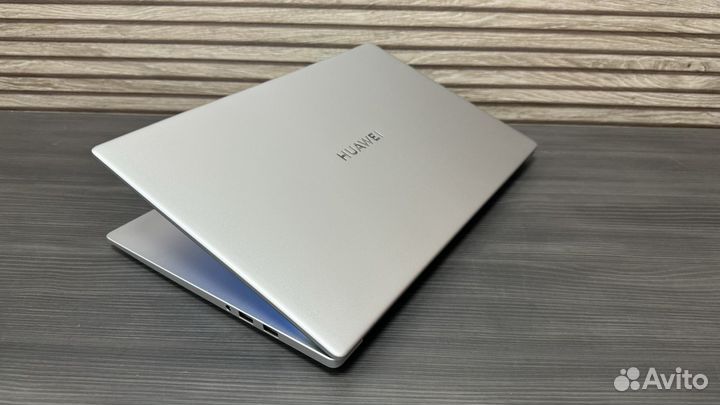 Huawei matebook d15