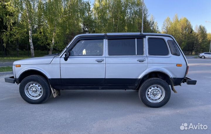 LADA 4x4 (Нива) 1.7 МТ, 2004, 211 000 км