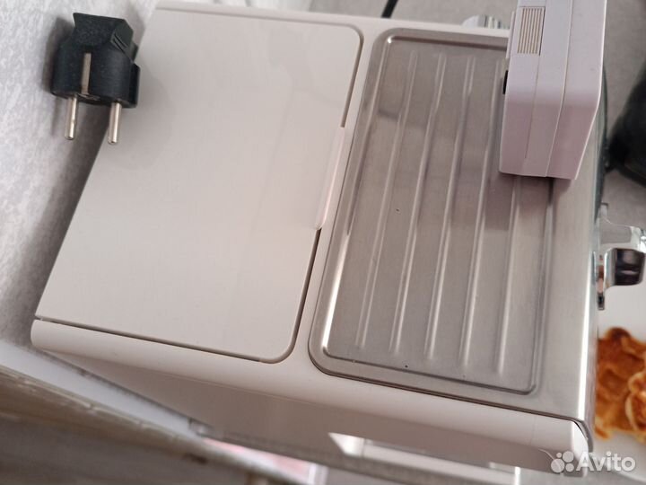 Кофемашина delonghi рожковая