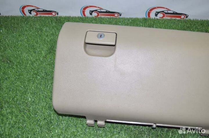 Бардачок Toyota Tundra 3UR-FBE 2009