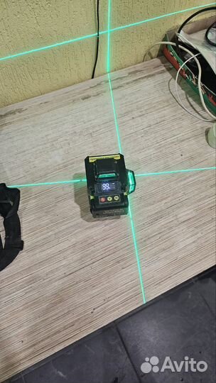 Лазерный уровень Wibek 4D Green Ray