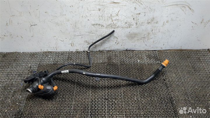 Горловина заливная топливная Mercedes ML W166 2011