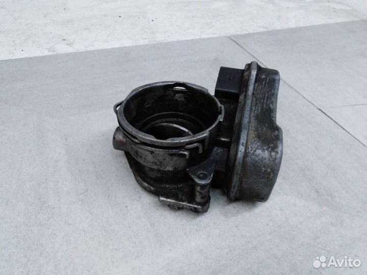 Дроссельная заслонка