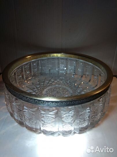 Хрустальная ваза с серебряным ободком