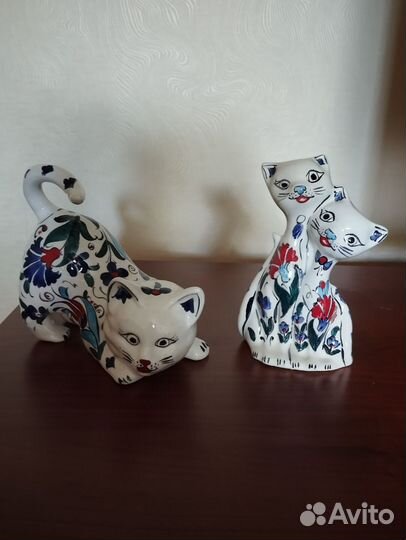 Фарфоровые статуэтки, кошечки