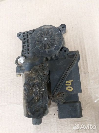 Моторчик стеклоподъемника Mercedes-Benz W210