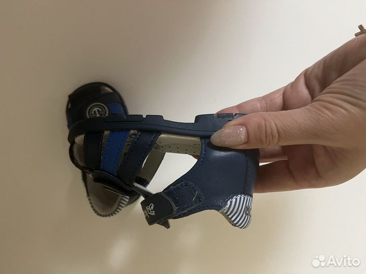 Сандали детские