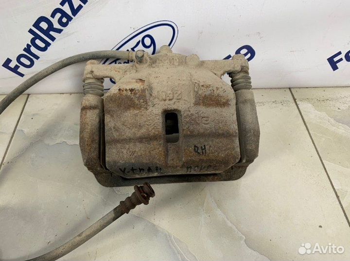 Суппорт передний правый Nissan X-Trail T31 2.0