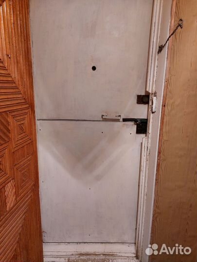 Металлическая дверь бу