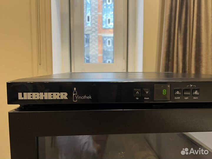 Винный шкаф Liebherr