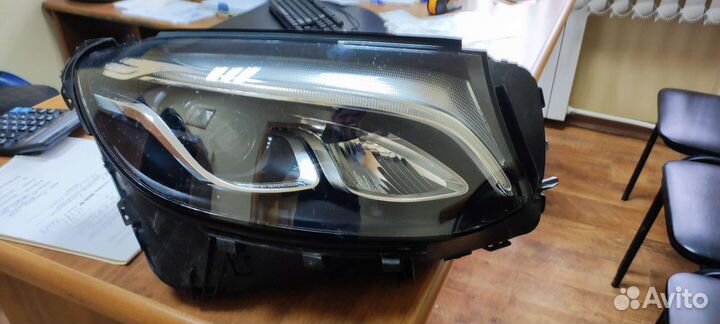 Фара правая Mercedes Benz GLC