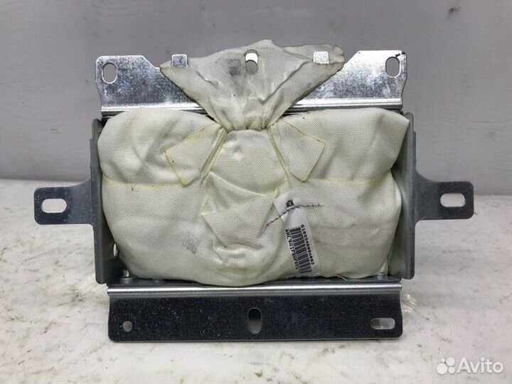 Подушка безопасности Nissan Armada 5.6 2010