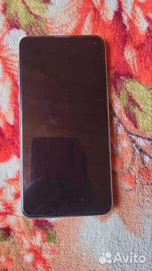 Телефон samsung s10e