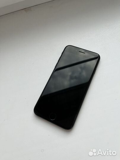 iPhone SE (2020), 64 ГБ
