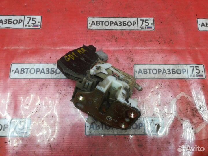 Замок двери задний правый Honda Fit GD1 L13A 2002