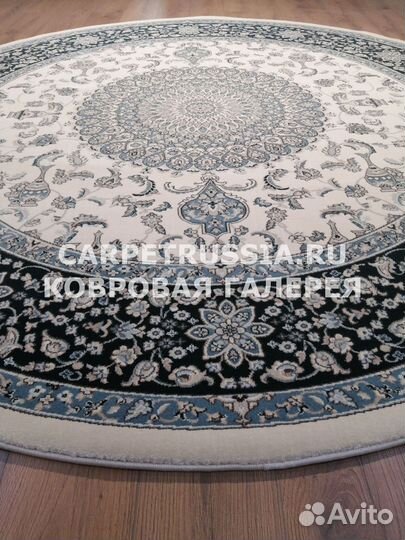 Ковер 2,40х2,40 м., турецкий новый