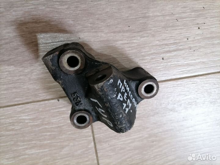 Кронштейн гидроусилителя Nissan 11940-2F210