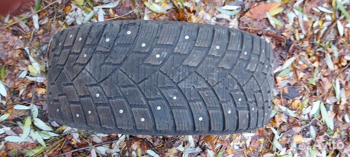 Landsail Ice Star IS37 235/45 R18 98T