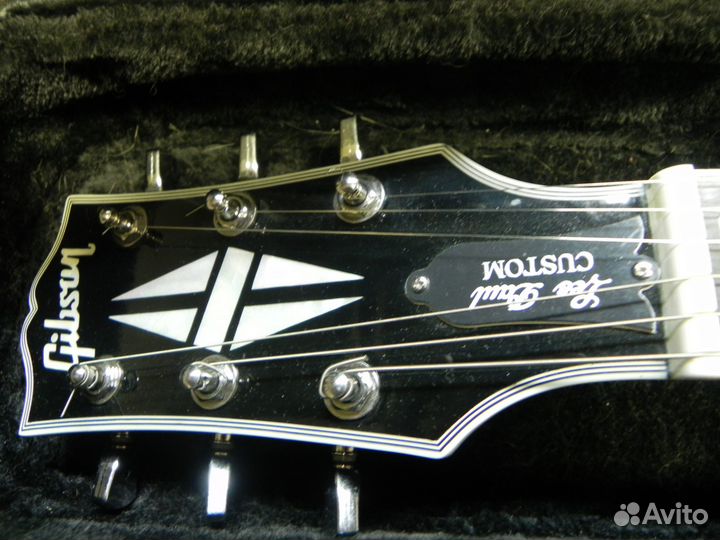 Gibson Les Paul Castom Black Beauty+ кофр