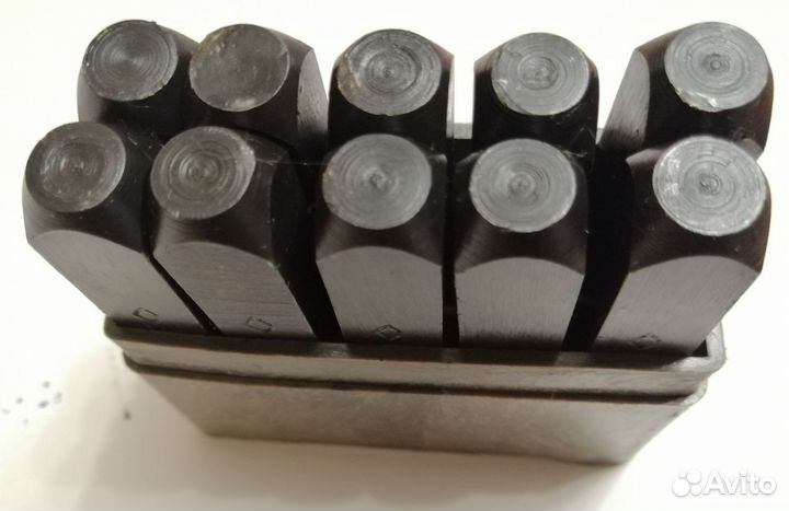 Ударные клейма Шрифт 8