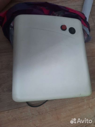 Лампа для ногтей