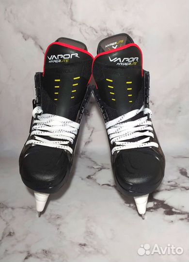 Коньки хоккейные Bauer Vapor Hyperlite SR 9 FIT3