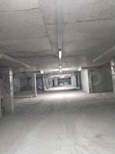 Машиноместо, 18 м²