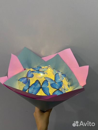 Букет светящийся из бабочек