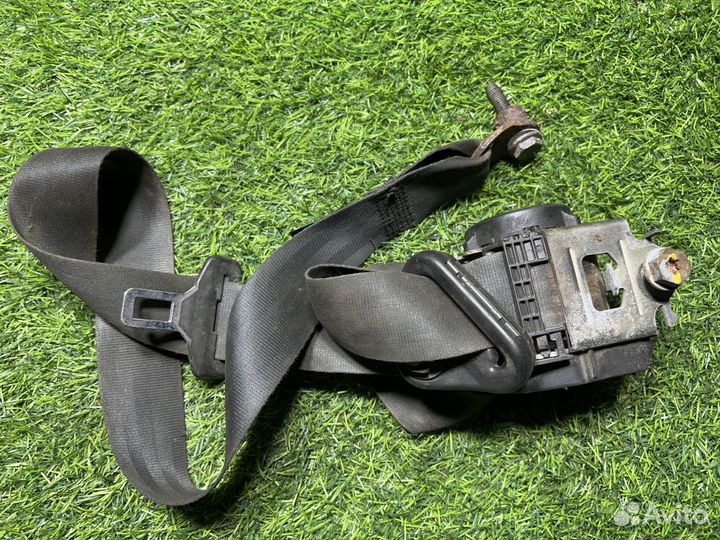 Ремень безопасности Renault Logan