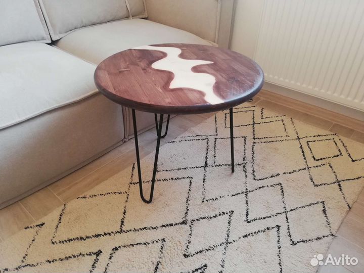 Журнальный столик