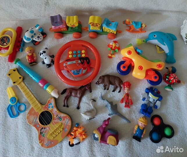 Игрушки для малышей пакетом