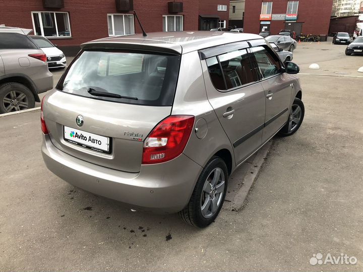 Skoda Fabia 1.6 AT, 2012, 72 000 км