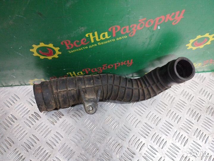 Патрубок воздушного фильтра Mercedes-Benz Vito