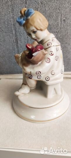 Статуэтка Зубки болят. зхк