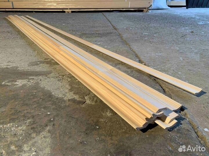 Плинтус гладкий сосна