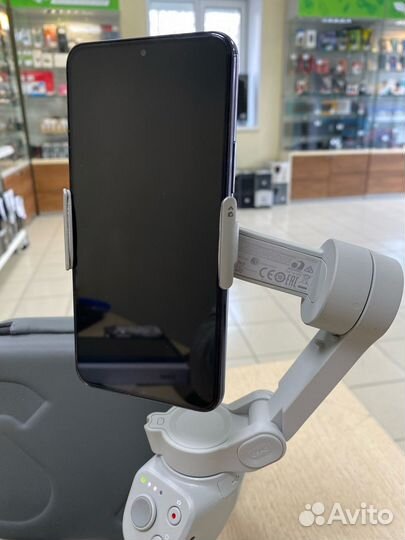 Cтабилизатор для смартфона DJI Osmo Mobile 4