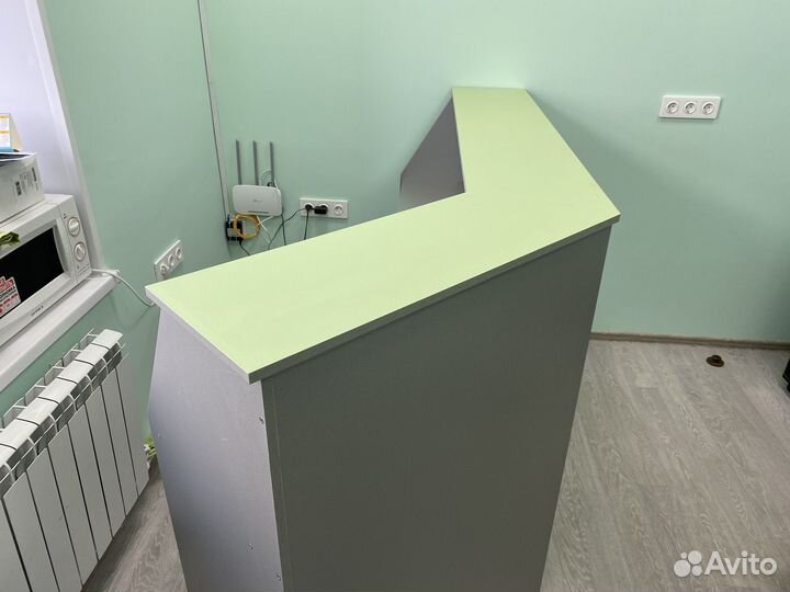 Стойка ресепшн угловая