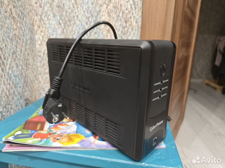 Ибп CyberPower UT650EG