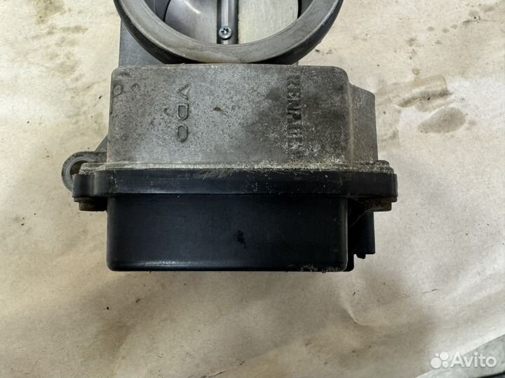 Заслонка Рено Логан. Нисан Альмера