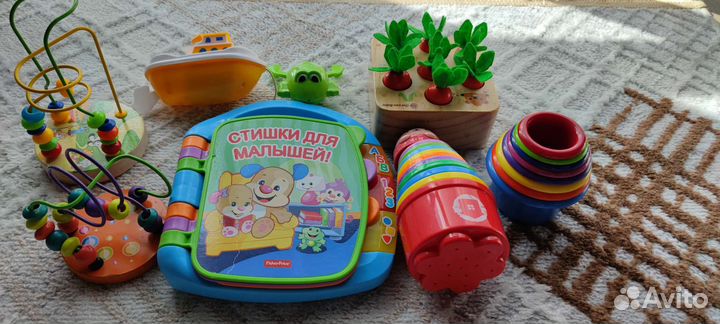 Развивающие игрушки 0+ пакетом