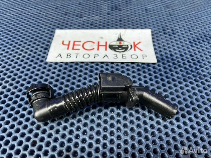 Патрубок вентиляции газов Touareg NF 3.6