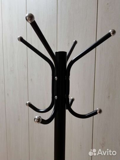 Вешалка для одежды напольная