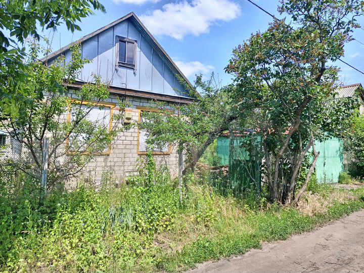 Дом 30 м² на участке 5 сот.