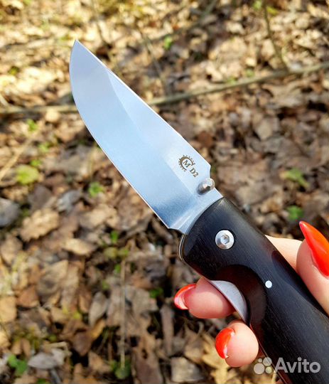 Складной нож D2