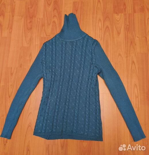 Свитер женский