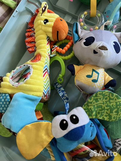 Большой пакет игрушек для малыша