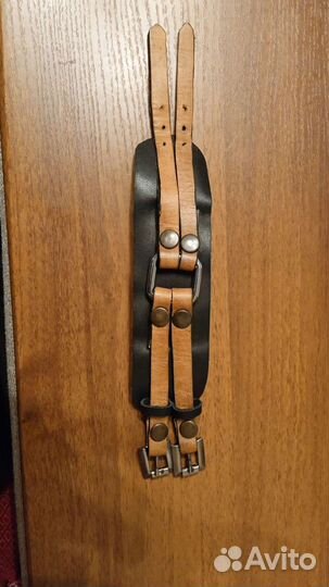 Кожаный браслет