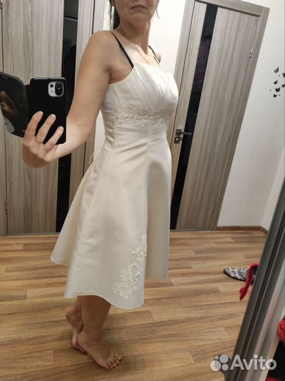 Свадебное платье короткое 48