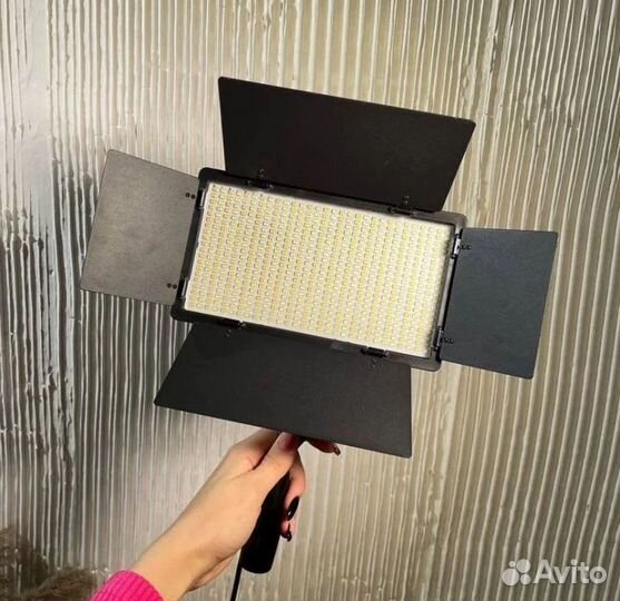 Видеосвет 600 superled