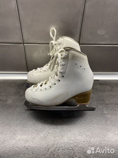 Фигурные коньки Edea 21